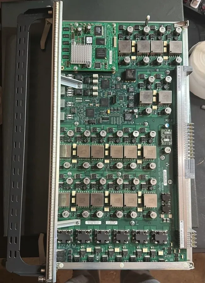 Маршрутизатор CISCO CRS-16-LCC-F-CT-B CRS 16-Slot Single-Shelf System — фото лота 1