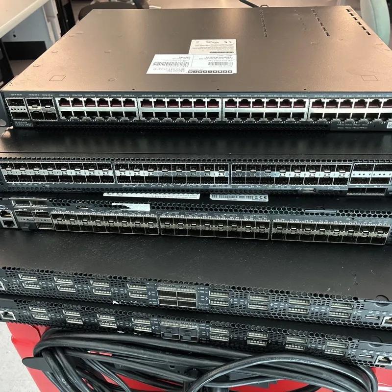Коммутатор EDGE CORE 7712-32X-O-AC-F 32-Port 100GbE AS7712-32X Network Switch