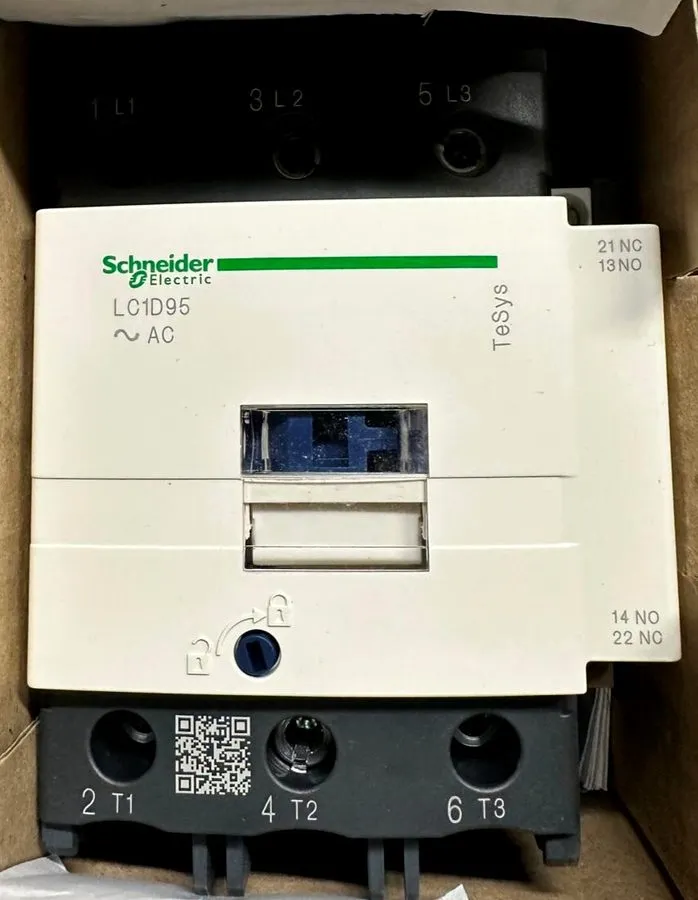Контактор SCHNEIDER LC1D95F7 Contactor, 95 A, Coil 110 V AC ( PART )