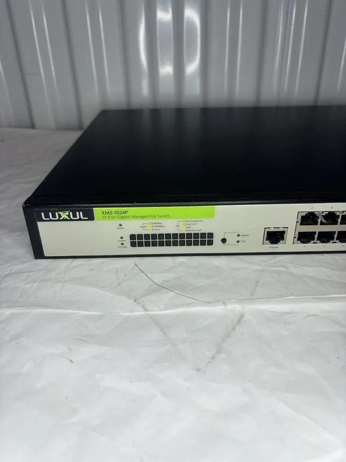 Коммутатор Luxul XMS-1024P 24-Port PoE+ Gigabit Managed Switch Rackmount — фото лота 1