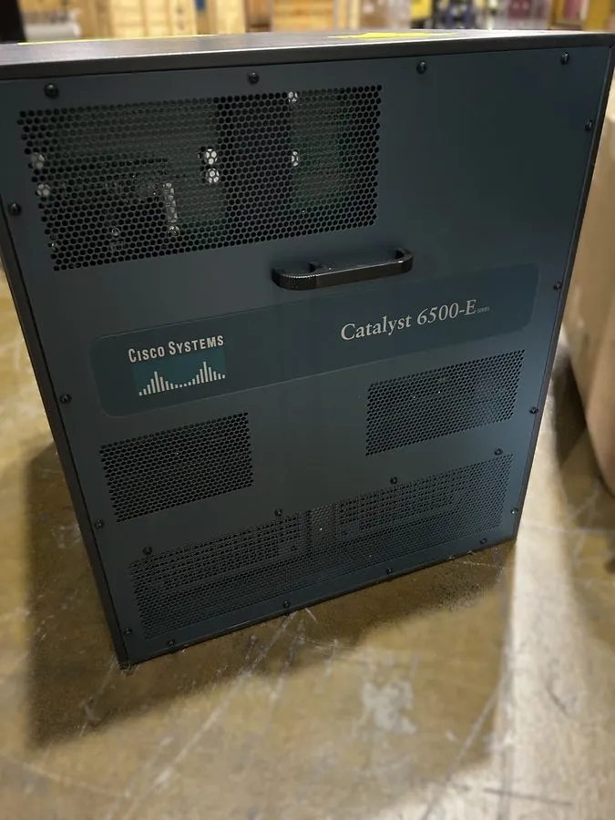 Коммутатор CISCO Catalyst 6500 Ws-6500-E Network Switch w/Ws-Svc-Asa-Sm1