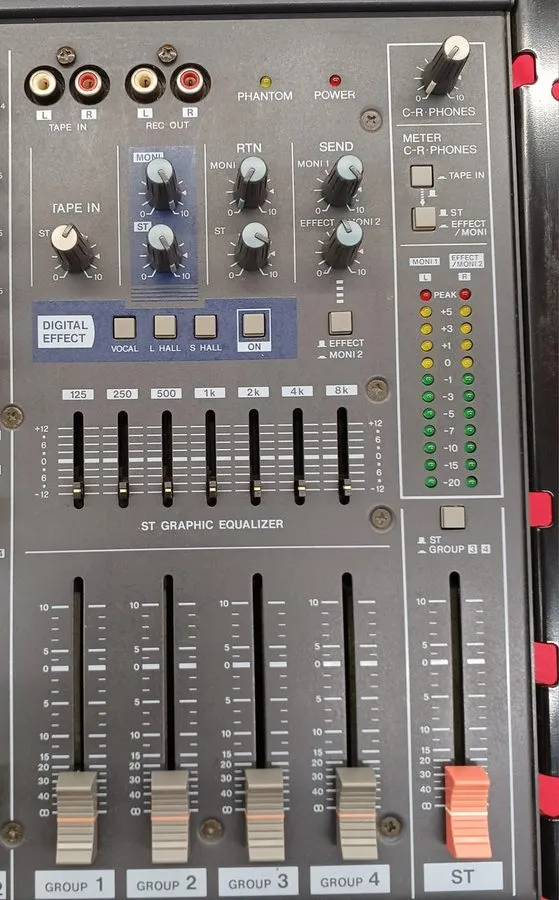 Микшерный пульт Yamaha MX12/4 12-Channel 4-Bus Analog Mixing Console DJ Audio 38 — фото лота 1
