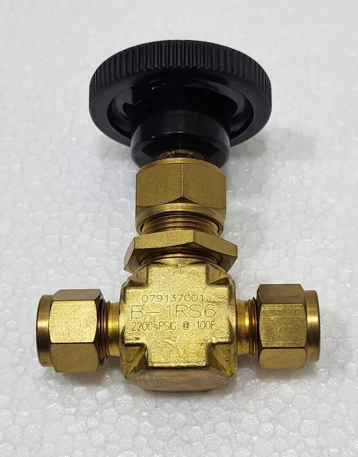 Клапан Swagelok B-1RS6 Brass Integral Bonnet Needle Valve FNSP