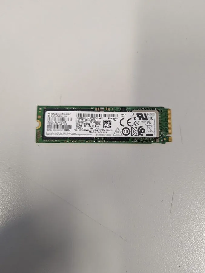 SSD-накопитель Samsung PM981 256GB M.2 NVMe SSD MZVLB256HAHQ-000L7 Lenovo Pull — фото лота 1