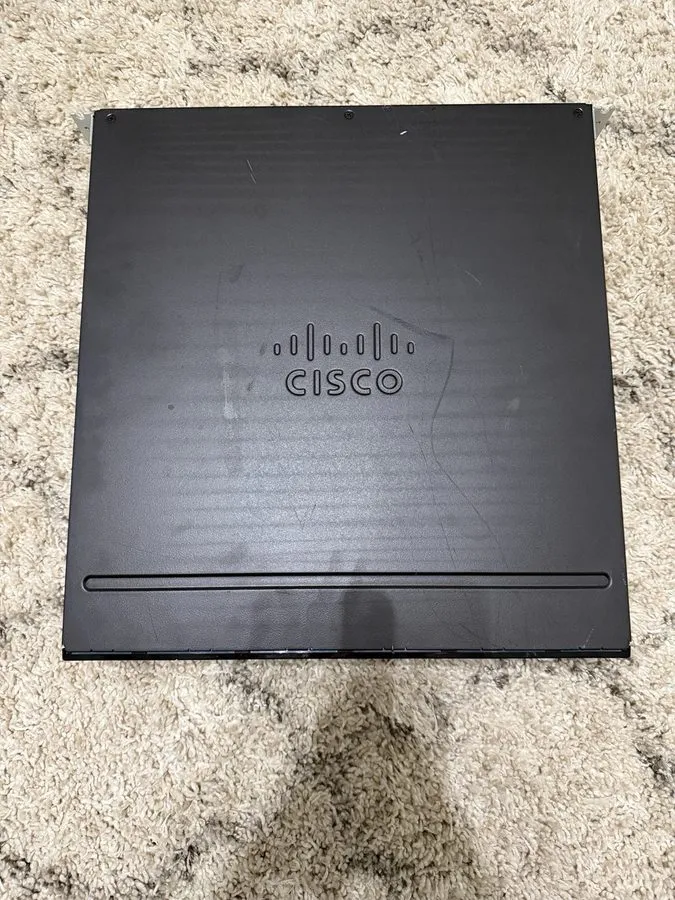Маршрутизатор Cisco 2921/K9 3-Port Gigabit Integrated Services Router ISR