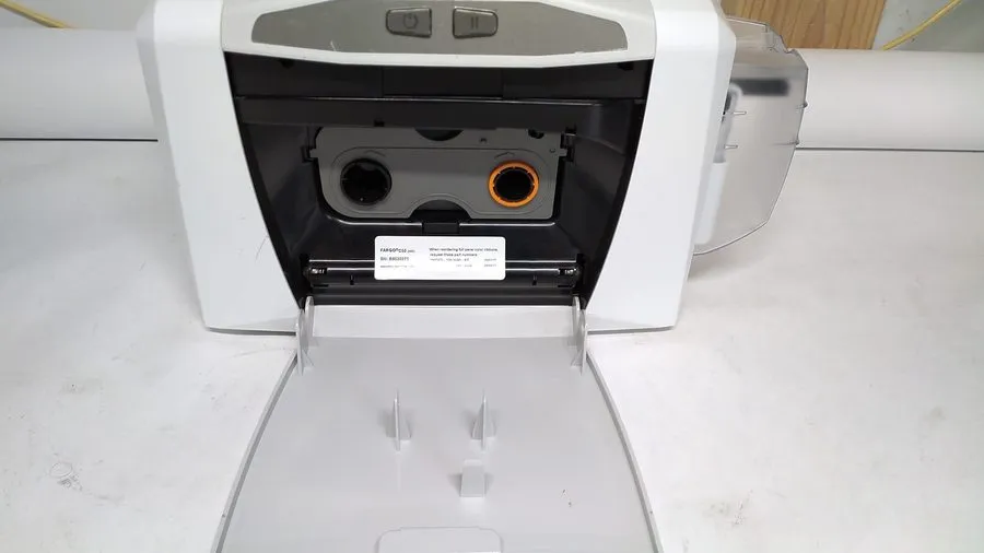 Принтер этикеток HID Global Fargo C50 X001800-1 Thermal Color ID Card Printer US — фото лота 1