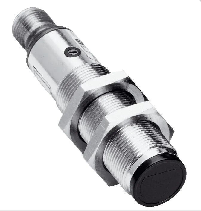 Датчик приближения SICK VTF18-3E1212 Photoelectric proximity sensor,NPN
