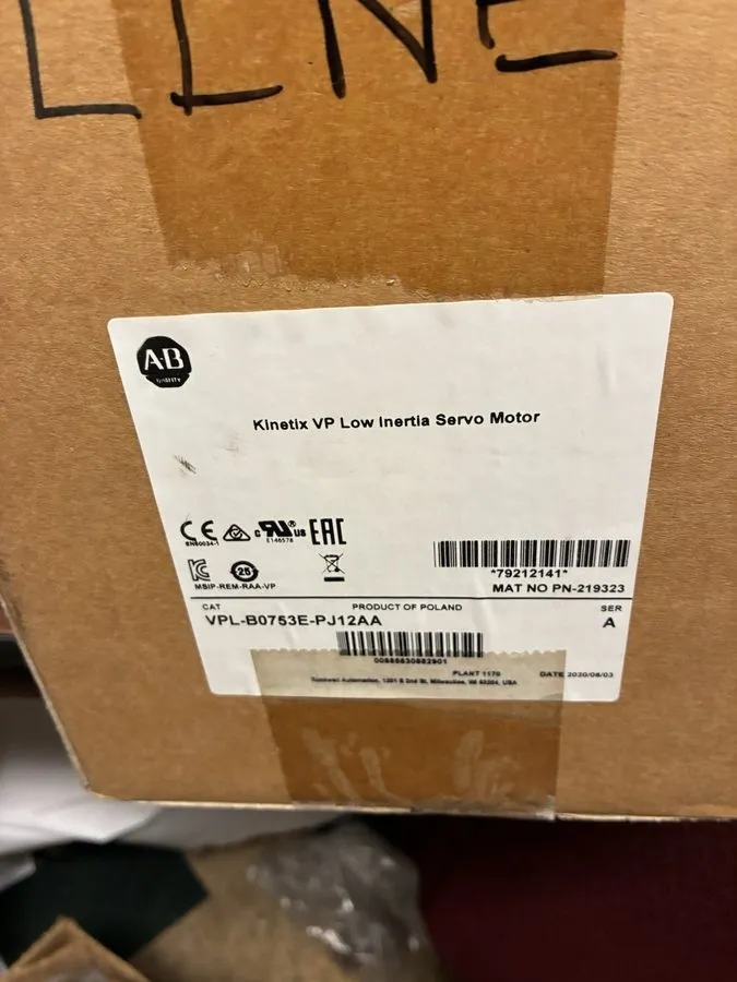 Серводвигатель Allen Bradley VPL-B0753E-PJ12AA Servo Motor Low Inertia Sealed