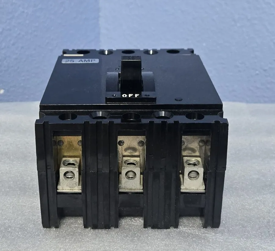 Автоматический выключатель SQUARE D FAL34025 3pole 25 AMP 480V CIRCUIT BREAKER