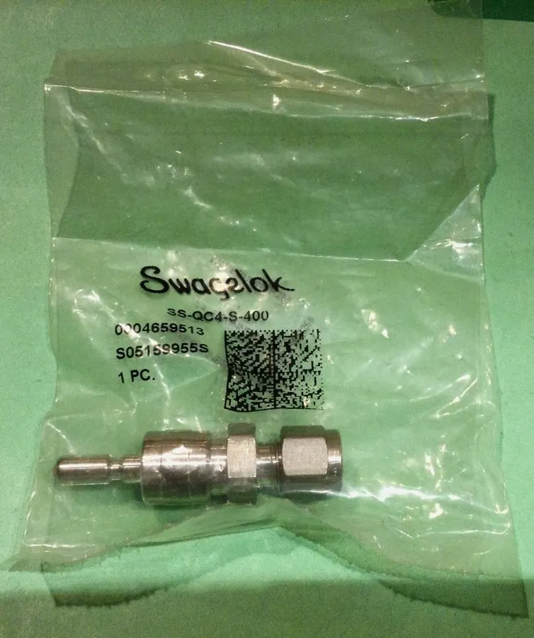 Клапан Swagelok SS-QC4-S-400 Quick Connect 1/4" Instrument Fitting Calibration