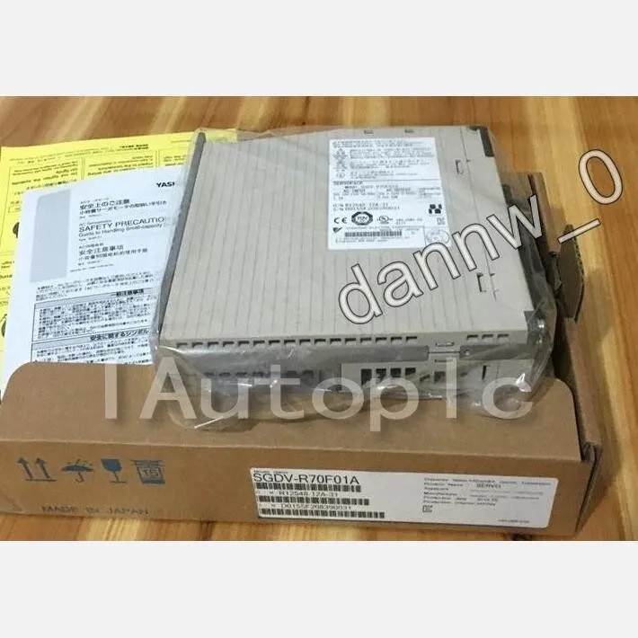 Сервопривод Yaskawa SGDV-R70F01A Servo Drive