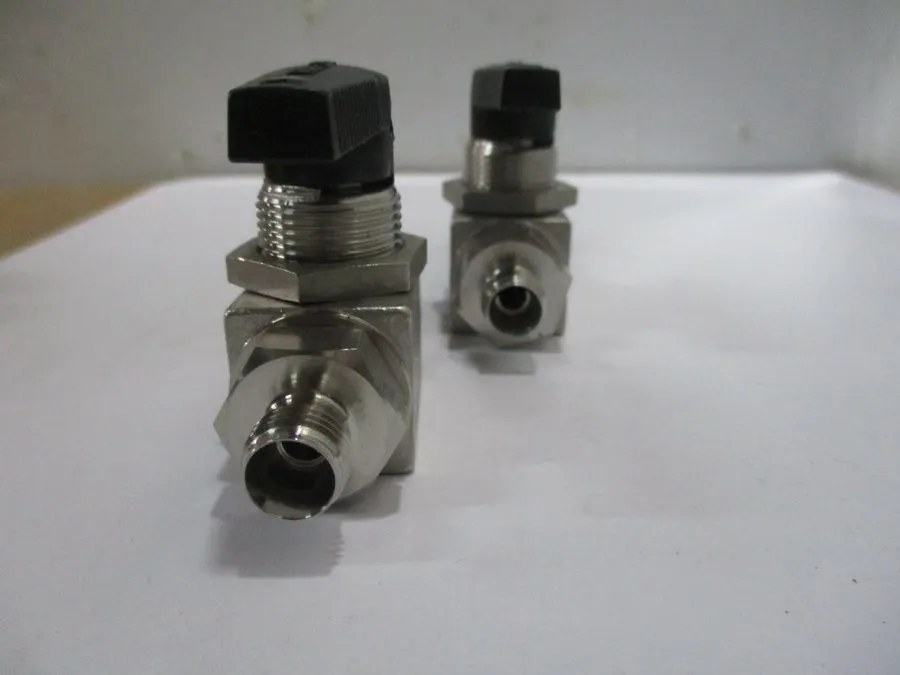 Клапан Ham-let H6800SSL1/4PSS Manual Ball Valve Stainless Steel 3000 PSIG