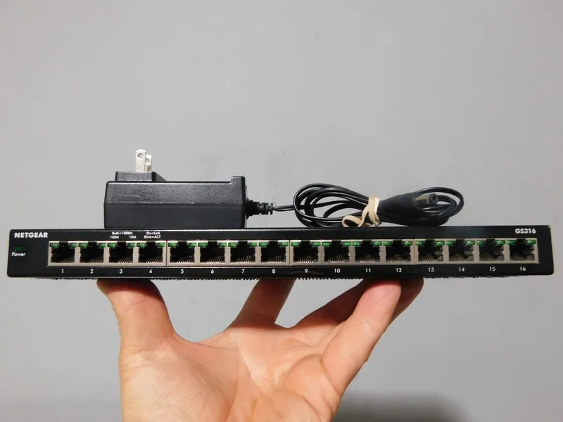 Коммутатор NETGEAR GS316-100NAS 16 Ports Standalone Ethernet Switch