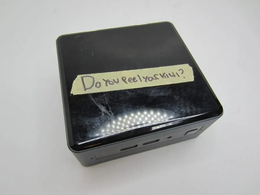 Intel NUC Model NUC8i5BEH 8th Gen “Bean Canyon” Mini PC