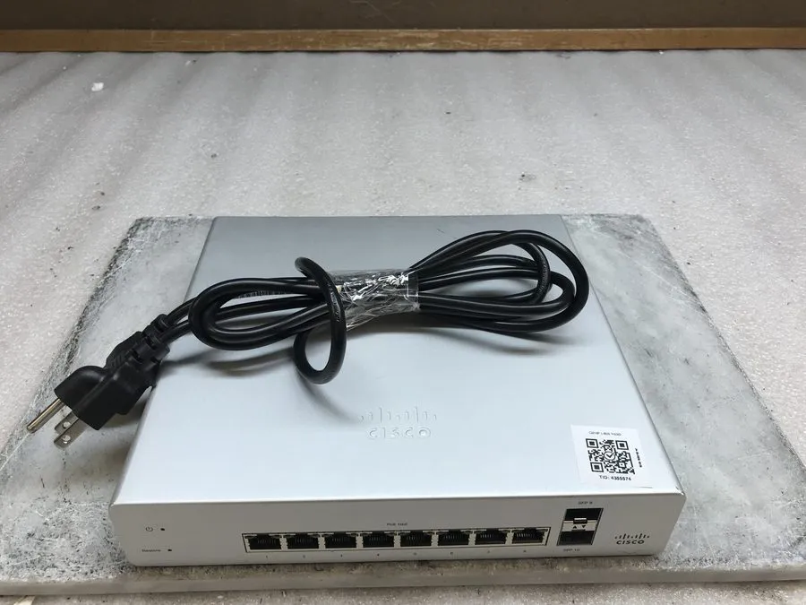 Коммутатор Cisco MerakI MS220-8P 8-Ports Desktop Ethernet Switch Unclaimed