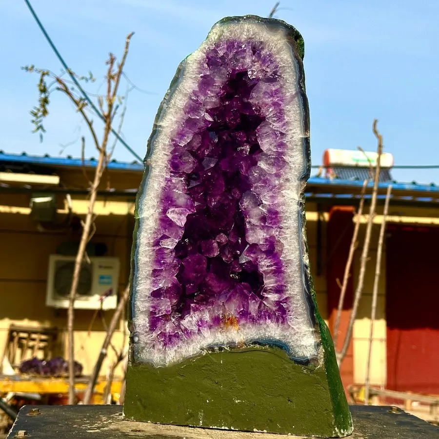 Лабораторный прибор 23.54LB Natural amethyst geode quartz cluster crystal specim