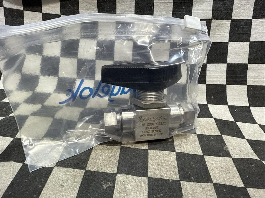 Клапан Swagelok SS-83KF2 SS 3-Piece High Pressure Ball Valve FNSP