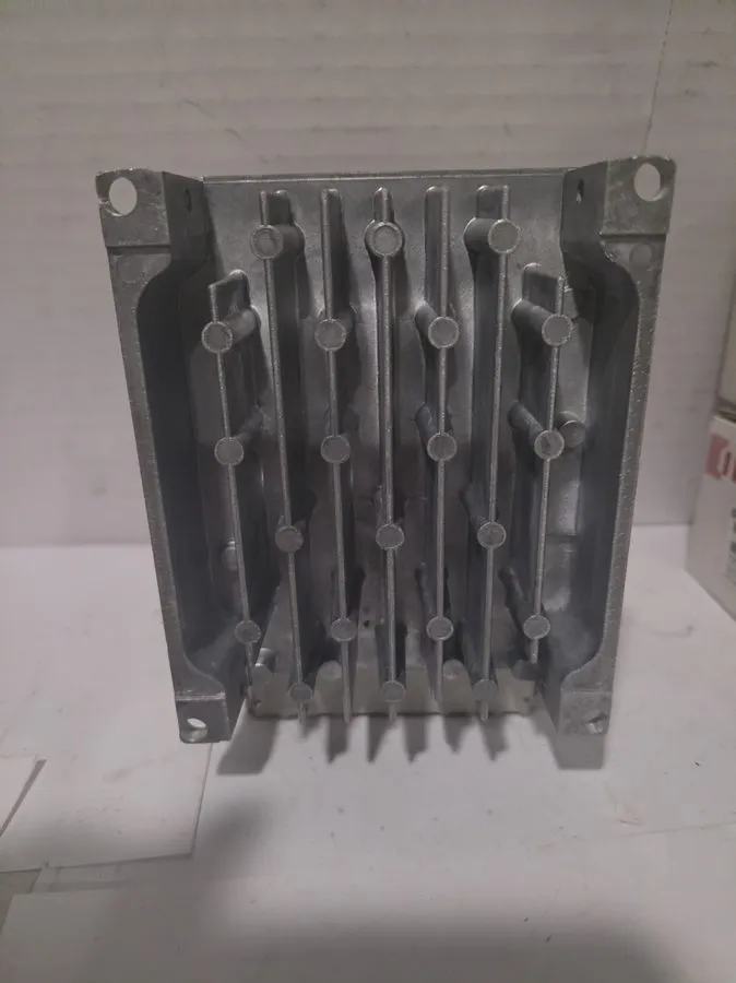 Частотный преобразователь Yaskawa CIMR-VU4A0002FAA V1000 AC Drive REV C 380-480V — фото лота 2