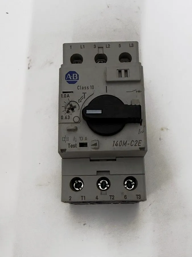 Автоматический выключатель Allen Bradley 140M-C2E-B10 Motor Protection Circuit B — фото лота 2