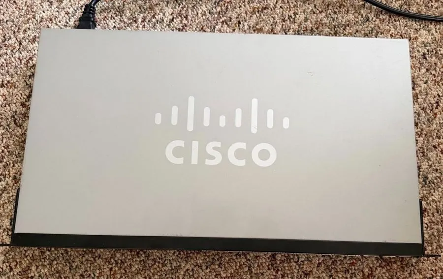 Коммутатор Cisco SG350-28MP 28-Port Gigabit Ethernet PoE Managed Switch