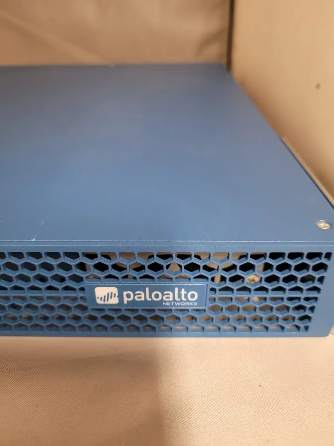 Межсетевой экран Palo Alto Networks PA-850 12-Port 1U Firewall Security Applianc — фото лота 2