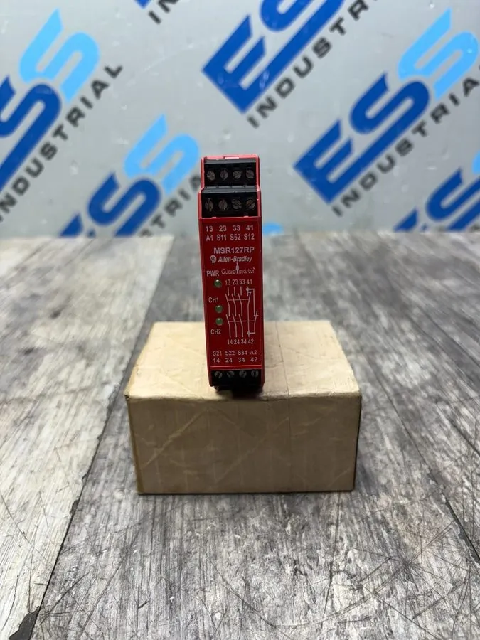 Реле безопасности Allen-Bradley MSR127RP / 440R-N23135 Guardmaster Safety Relay