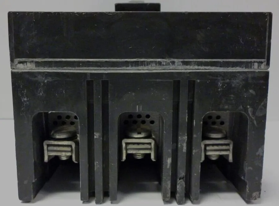 Автоматический выключатель GENERAL ELECTRIC/ABB TED134015WL Circuit Breaker 15 A