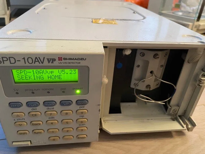 Хроматограф Shimadzu SPD-10AV VP HPLC System UV VIS Detector Agilent Waters HP