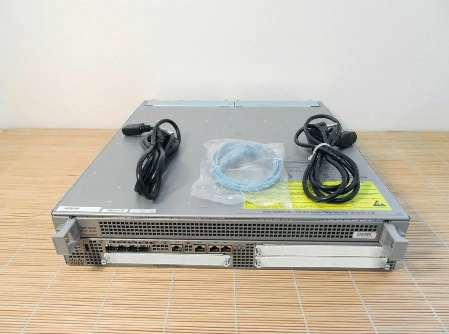 Маршрутизатор Cisco ASR1002-10G-SEC/K9 Router VPN and Firewall Bundle 10Gbps ASR