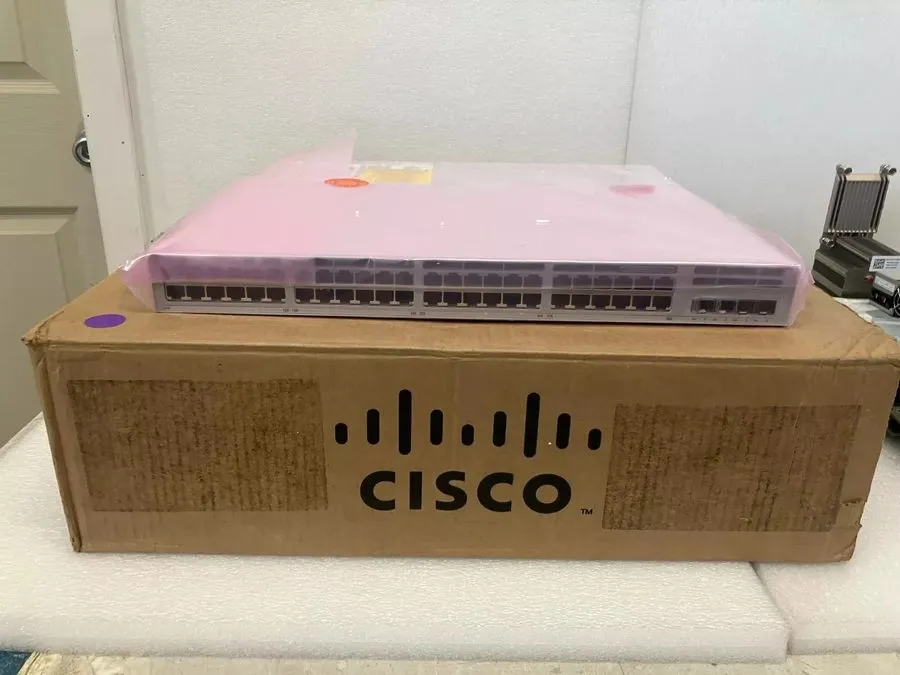 Коммутатор Cisco Catalyst C9300L-48P-4X-E 48 Ports, PoE+ Switch 9300L Series