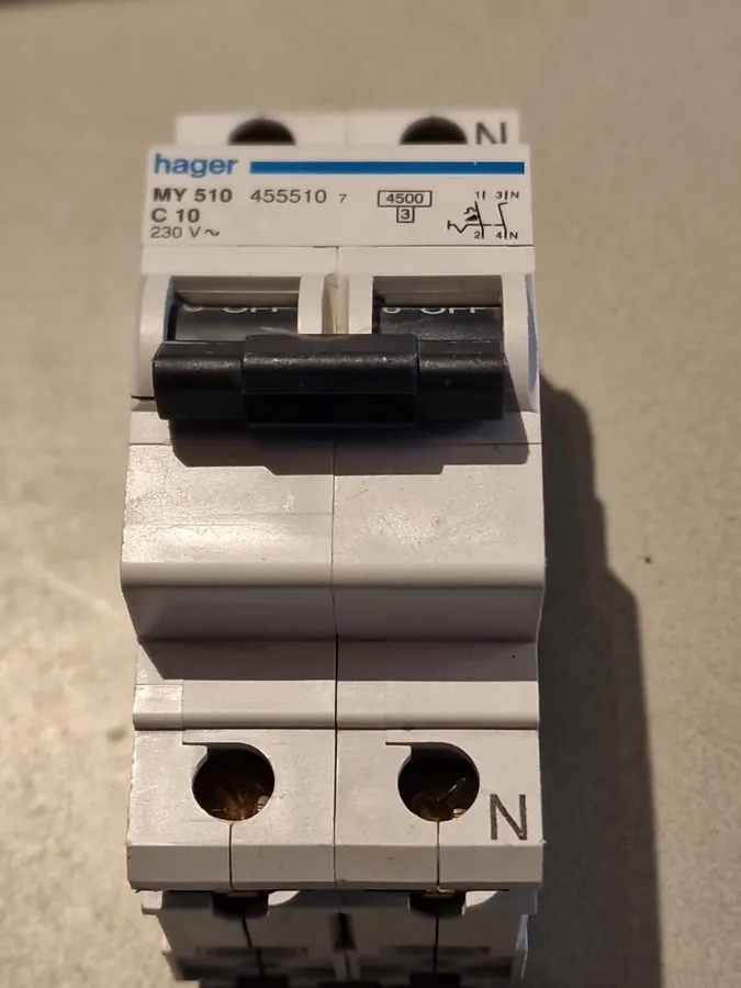 Автоматический выключатель Automatic Circuit Breaker 1P+N 4.5Ka C-10A 2M Hager M