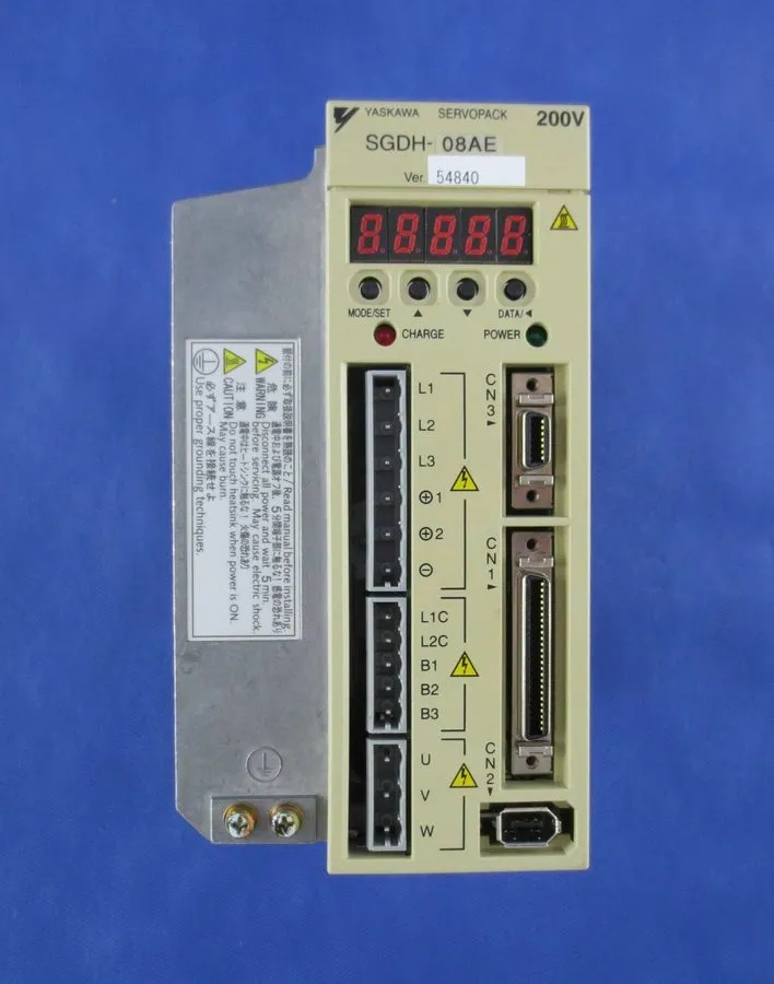 Сервопривод Yaskawa SGDH-08AE Servopack Amplifier 0.8kW 200-230V
