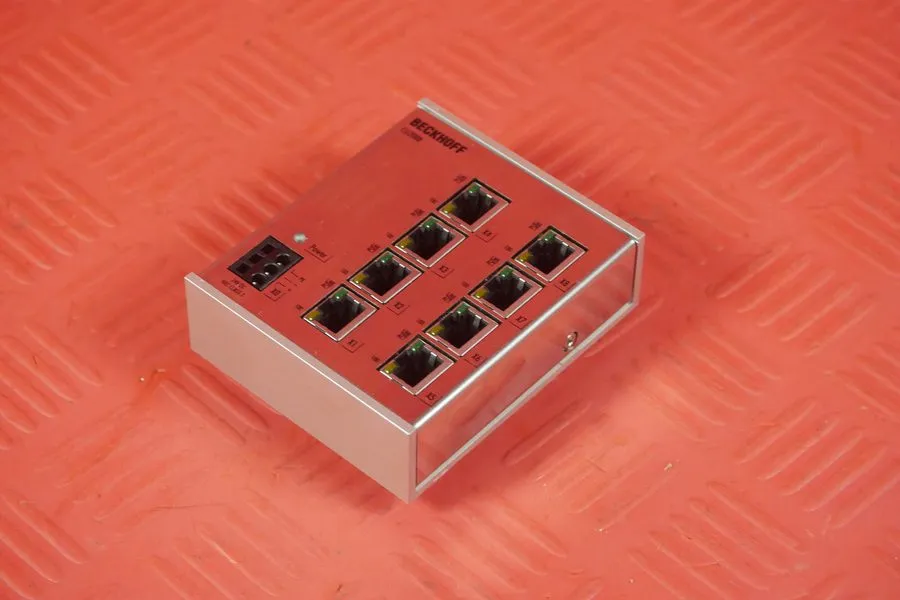 Коммутатор BECKHOFF CU2008 8-Port Ethernet Switch 24VDC — фото лота 1