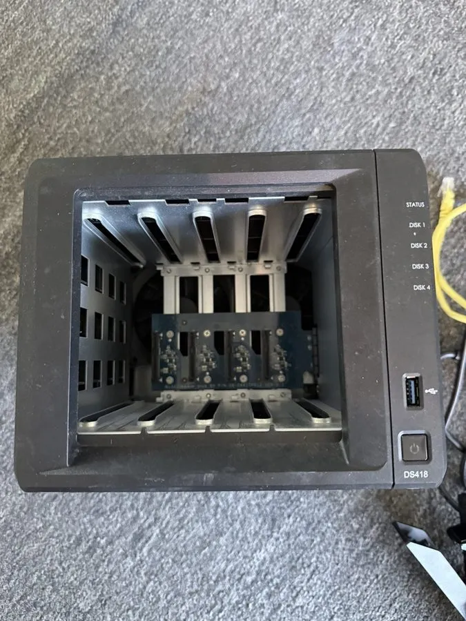 Сетевое хранилище Synology DiskStation DS418 4-bay SAN/NAS Server Diskless — фото лота 2