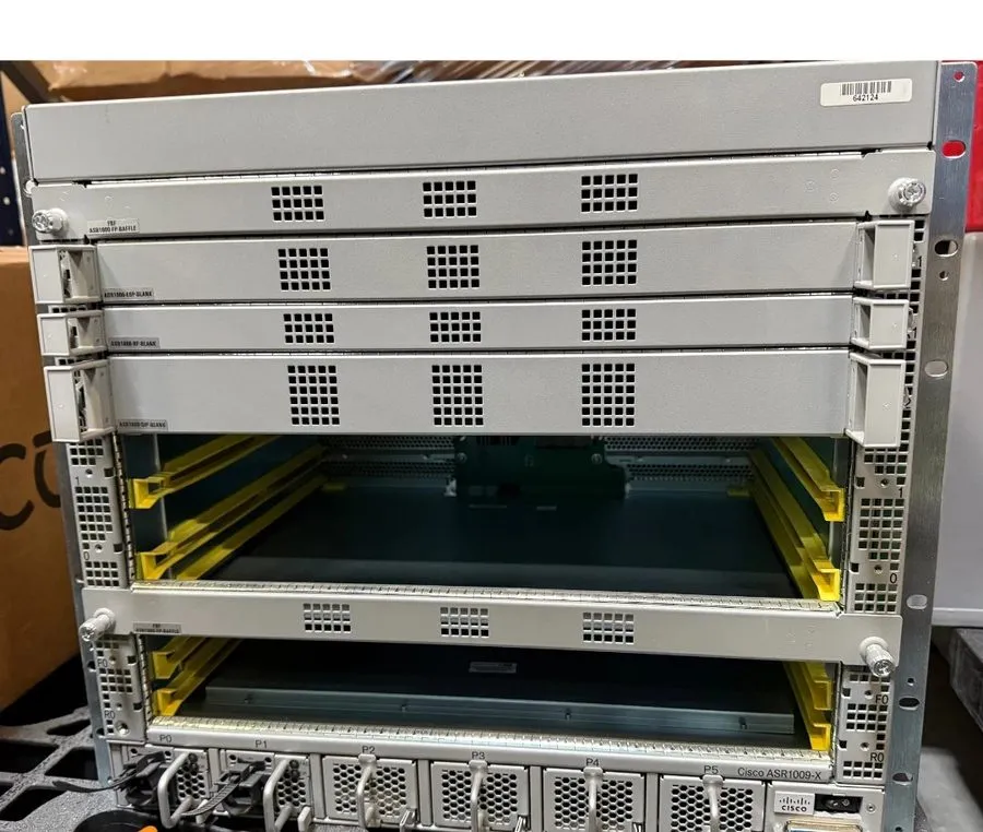 Маршрутизатор Cisco ASR1009-X 9-Slot Router Chassis w/ 6x ASR1000X-AC-1100W