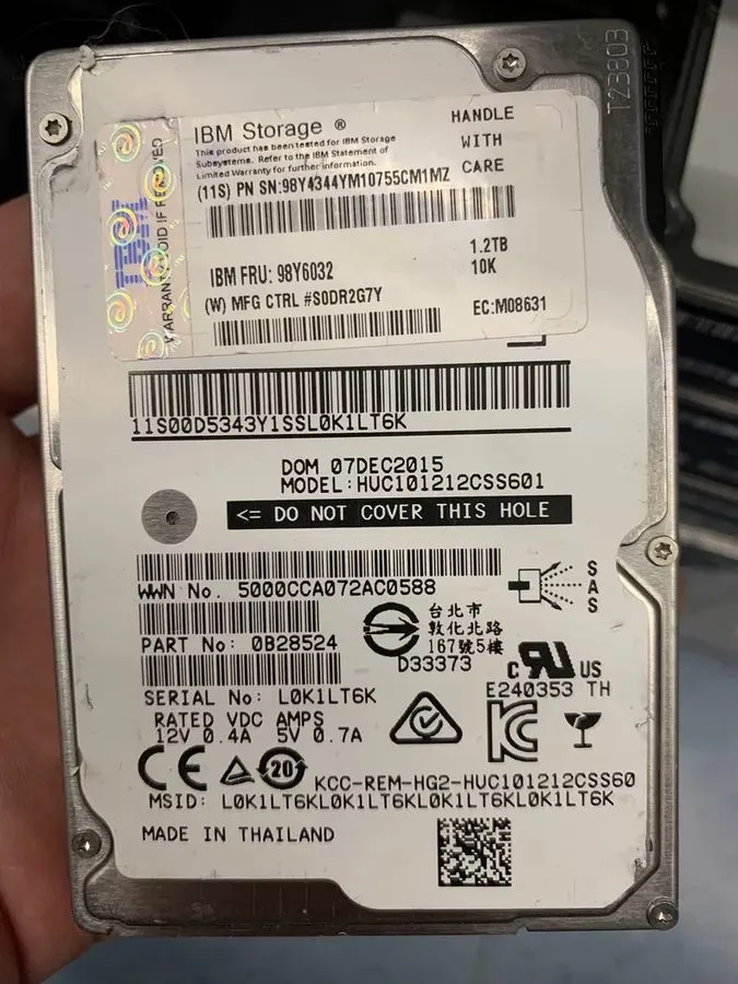 Жёсткий диск IBM 98Y6032 1.2TB 10K RPM SAS 6Gbps 2.5" SED HDD HUC101212CSS601