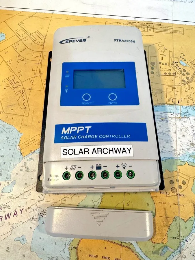 Аккумулятор EPEVER MPPT Solar Charge Controller 20A 12V/24V Max PV 100V 260W/520