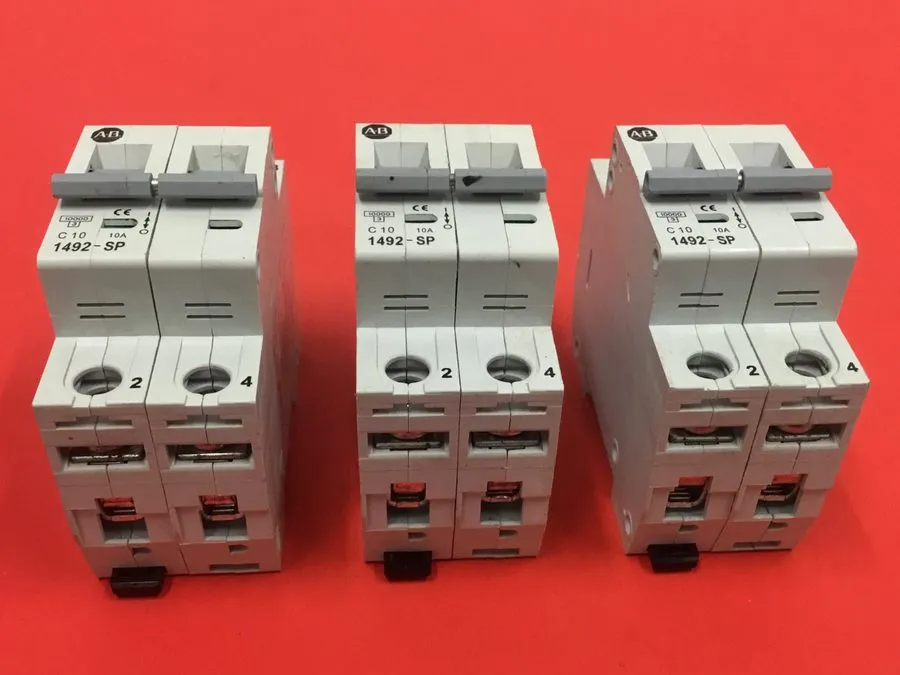 Автоматический выключатель ALLEN BRADLEY 1492-SP2C100 CIRCUIT BREAKER, 10 AMP, 2