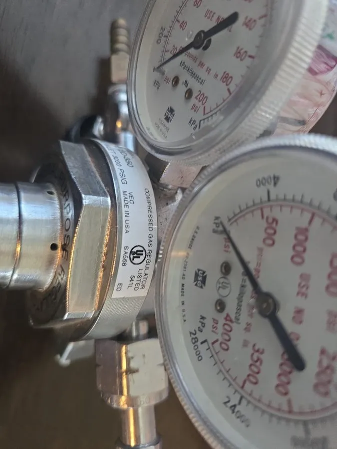 Трубопроводная арматура Victor GPT272D-350 Specialty Gas Regulator 3000 PSI w/ 0 — фото лота 2