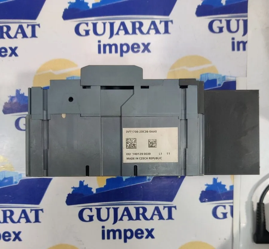 Автоматический выключатель SIEMENS 3VT1706-2DC36-0AA0 Circuit Breaker 63A 25kA 4 — фото лота 2