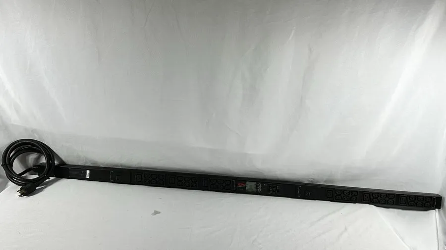 Блок розеток APC AP8841 Metered Rack PDU 0U 24A 200-240V 42 Outlets L6-30P
