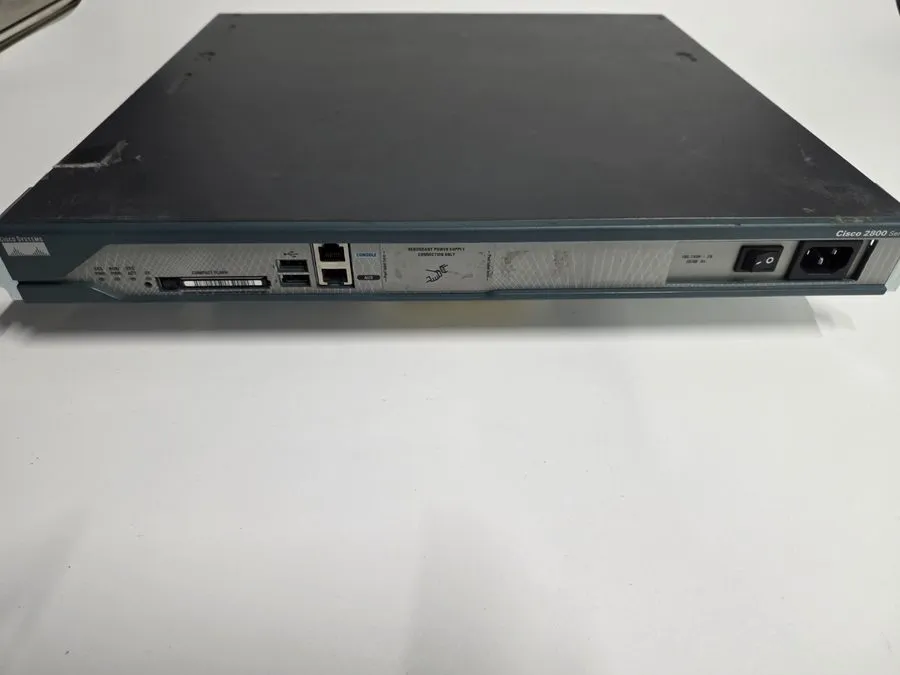 Маршрутизатор Cisco 2600 Series Router. Model: CISCO2691 with WIC-1T and WIC-2T — фото лота 1