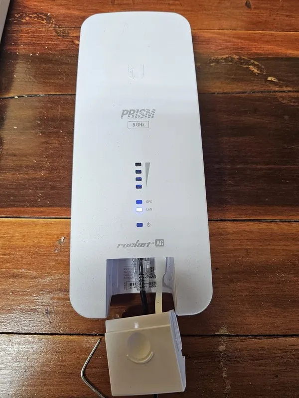 Точка доступа Wi-Fi Ubiquiti Networks RP-5AC-GEN2 5GHz Rocket Prism ac Wireless