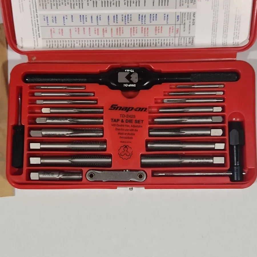 Режущий инструмент Snap-on TD-2425 Complete 41-Piece Tap & Die Set 1/4"-1/2" SAE