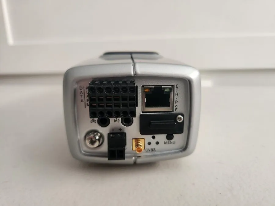 Камера Bosch NBN-80122-CA Dinion IP Ultra 8000 Camera With Lens — фото лота 2
