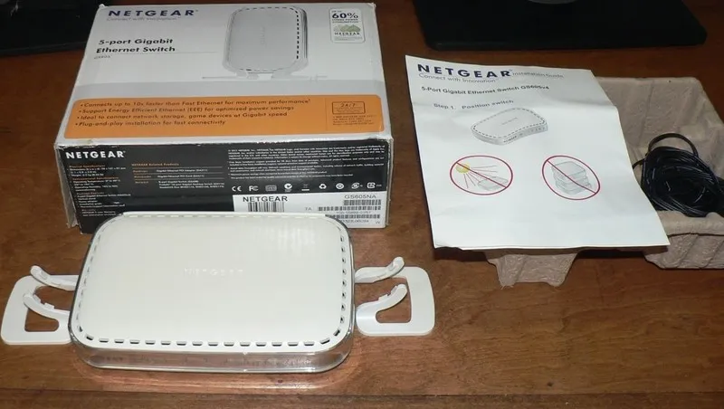 Коммутатор NETGEAR 5-Port Gigabit Ethernet Switch (GS605NA) -fast