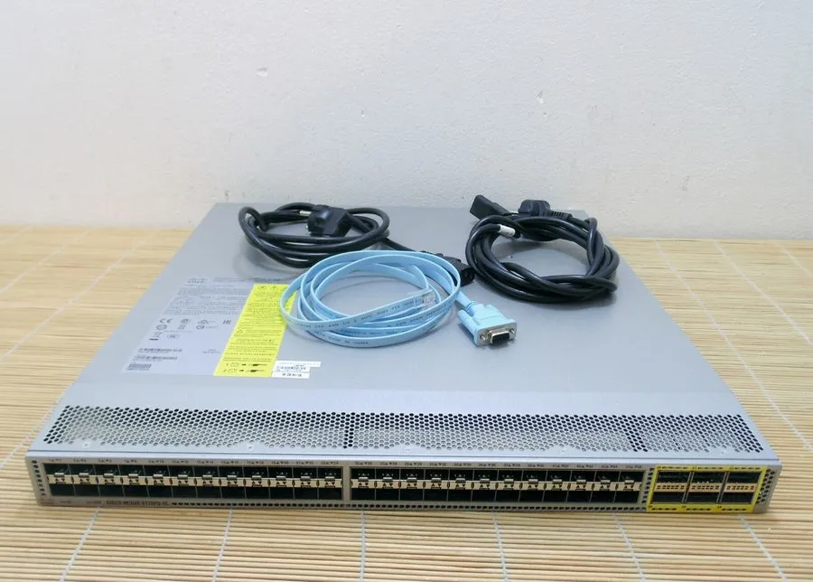 Коммутатор Cisco N3K-C3172TQ-XL Nexus 3172TQ-XL 48 10GBase-T RJ-45 6 QSFP+ N3K-B