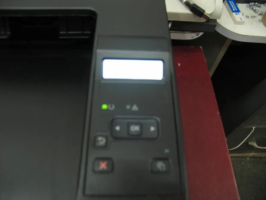 Лазерный принтер HP LASERJET PRO 400 M401n MONOCHROME LASER PRINTER CZ195A W/ TO — фото лота 1