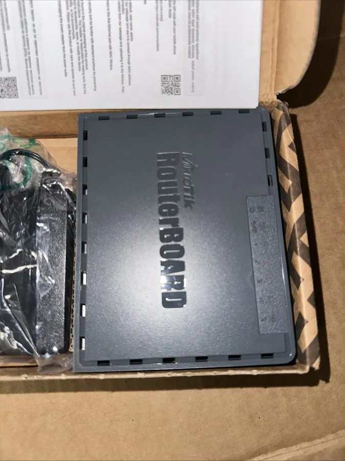 Маршрутизатор MikroTik hEX S 5 Ports Gigabit Ethernet Router RB760IGS SFP port — фото лота 2