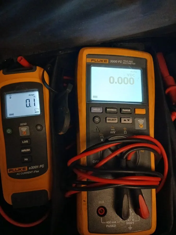 Мультиметр FLUKE 3000FC Wireless multimeter TRUE RMS MULTIMETER W/ LEADS WORKS G